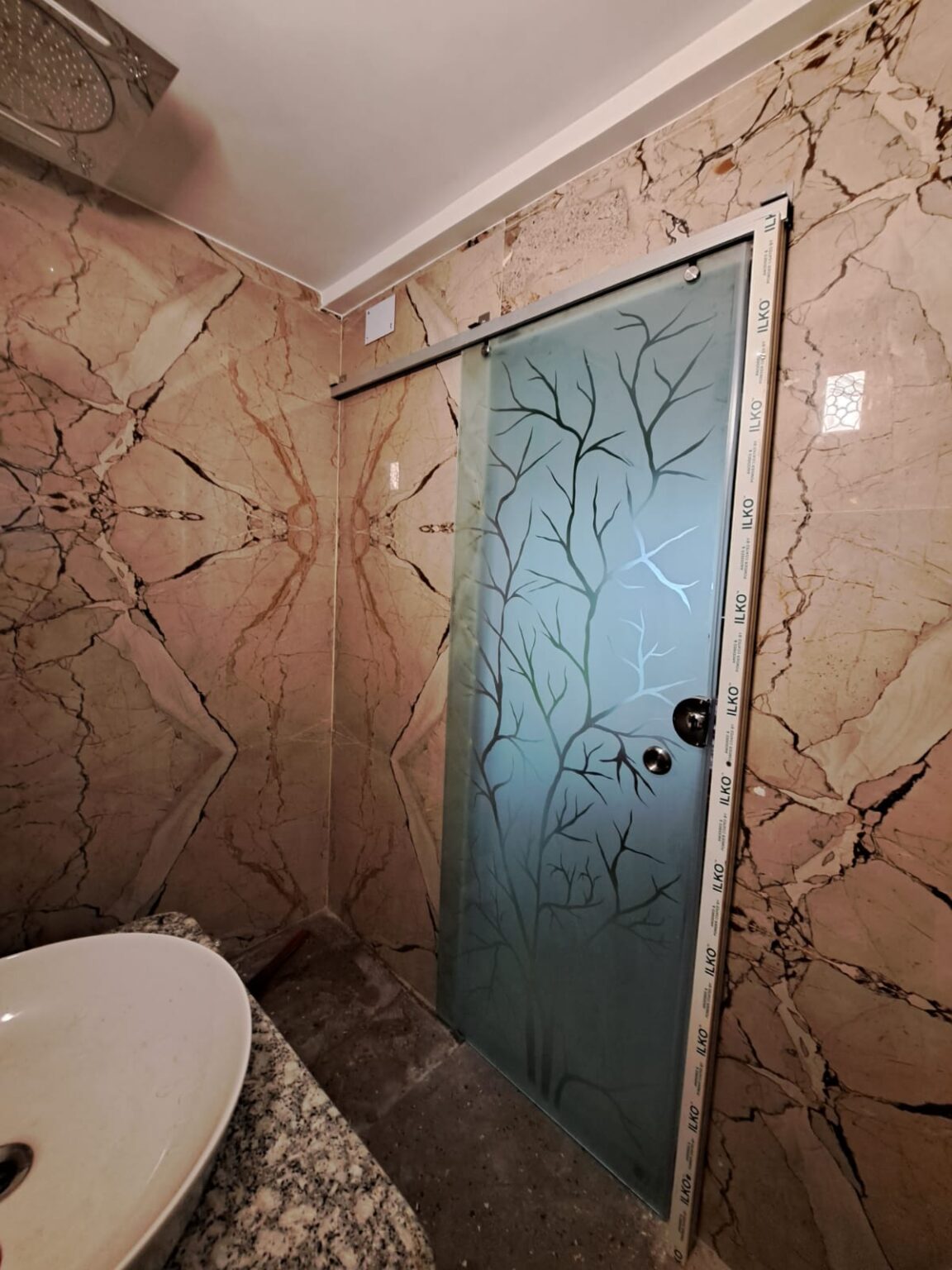 Bathroom Glass Doors: Price 600 Per sqft - Aahana Aluminium Works