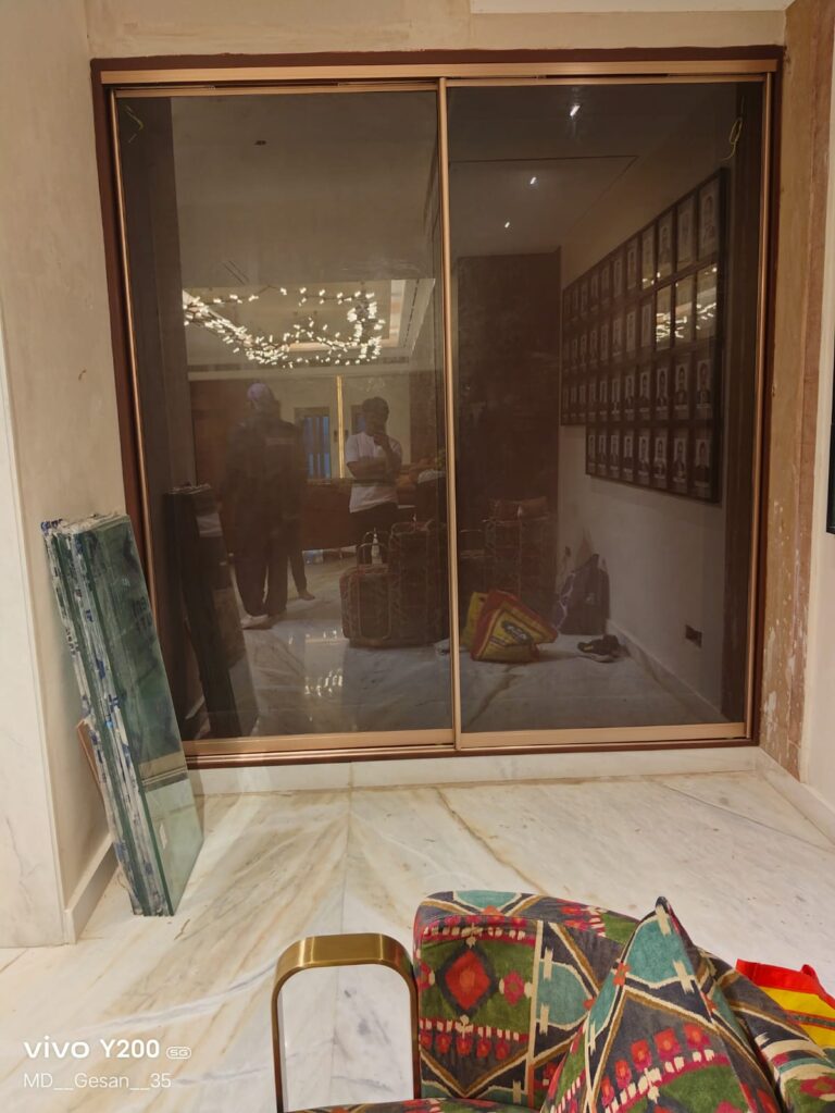 Slim Profile Partition