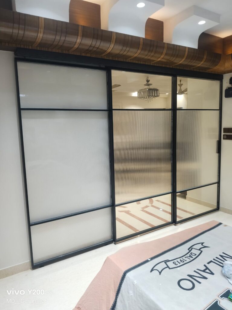 Slim Profile Partition